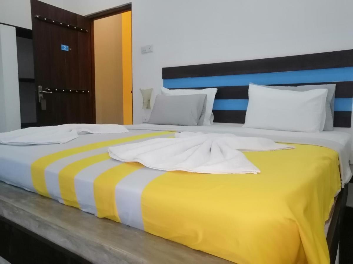 Le Petit Hotel & Restaurant Negombo Dış mekan fotoğraf