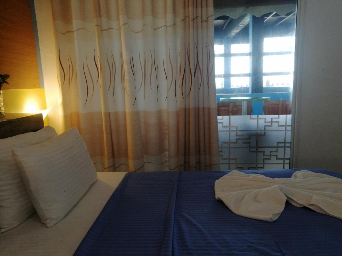 Le Petit Hotel & Restaurant Negombo Dış mekan fotoğraf