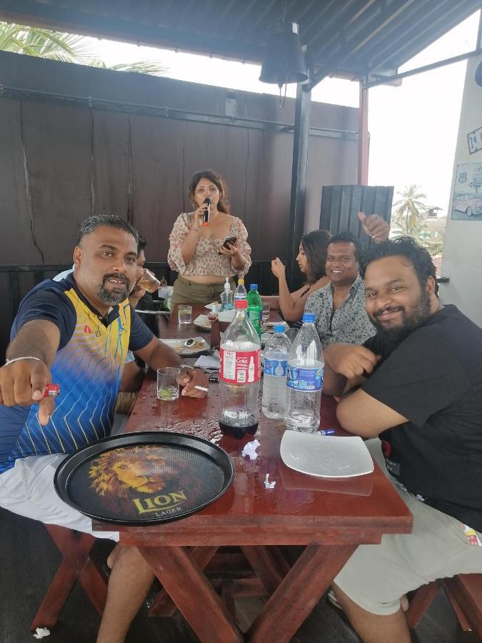 Le Petit Hotel & Restaurant Negombo Dış mekan fotoğraf