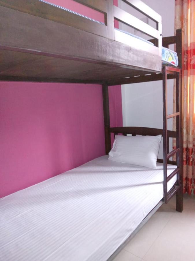 Le Petit Hotel & Restaurant Negombo Dış mekan fotoğraf